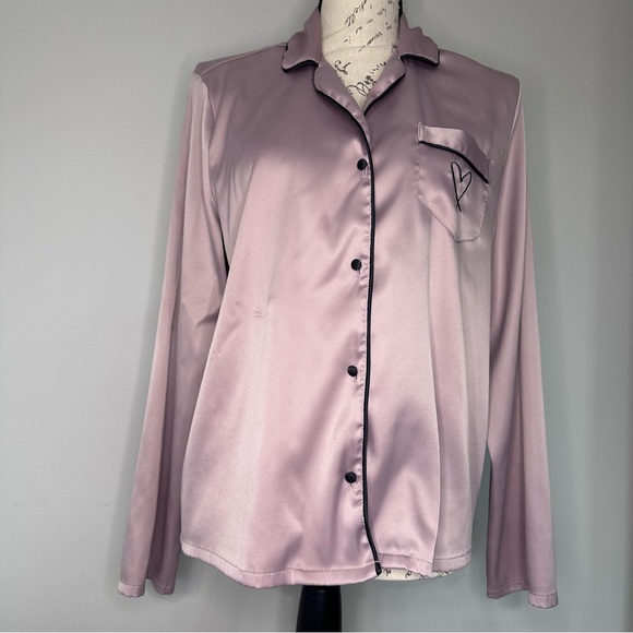 Victoria’s Secret | Women's Pink & Black Satin Matching Pajama Set | Size Small - Picture 2 of 6